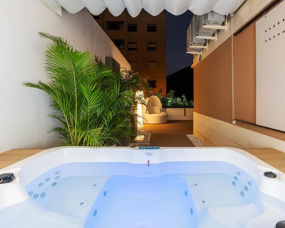 The Terraces Luxury Penthouses, 1D Santa Cruz de Tenerife 0*,  Spain